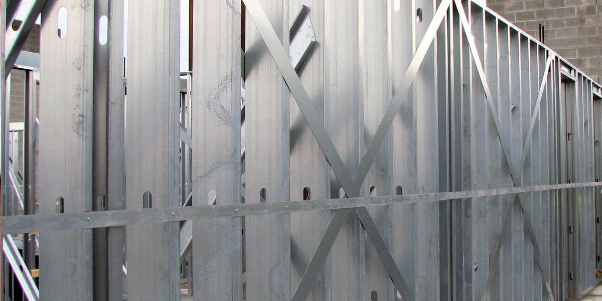 Steel Framing/Metalcom: ¿Porque se debe arriostrar un muro panel?